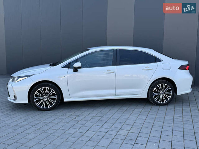 Белый Тойота Королла, объемом двигателя 1.8 л и пробегом 85 тыс. км за 22700 $, фото 2 на Automoto.ua