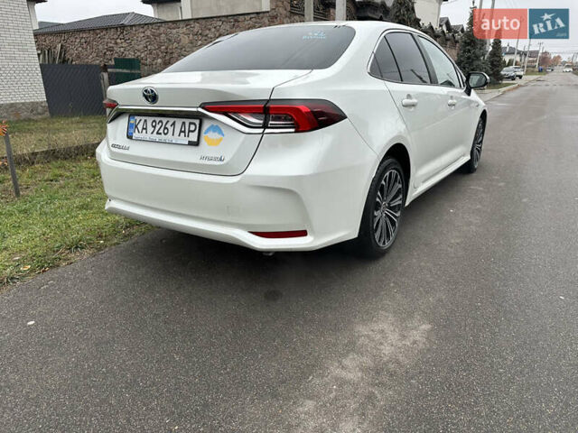 Белый Тойота Королла, объемом двигателя 1.8 л и пробегом 24 тыс. км за 25000 $, фото 4 на Automoto.ua
