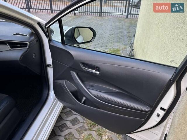 Білий Тойота Королла, об'ємом двигуна 1.6 л та пробігом 132 тис. км за 15800 $, фото 10 на Automoto.ua