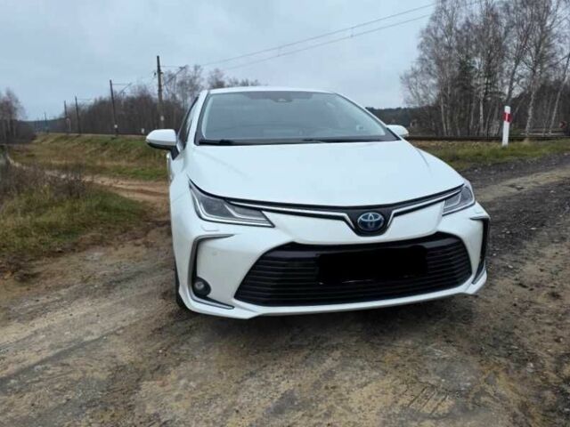 Білий Тойота Королла, об'ємом двигуна 1.8 л та пробігом 92 тис. км за 13500 $, фото 3 на Automoto.ua