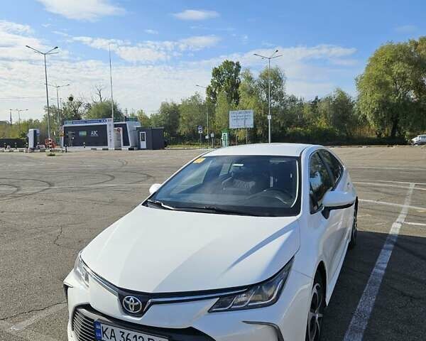 Белый Тойота Королла, объемом двигателя 1.6 л и пробегом 126 тыс. км за 14100 $, фото 10 на Automoto.ua