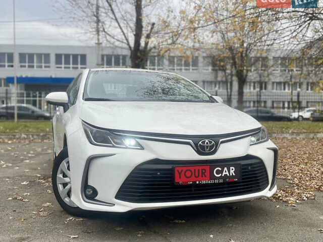 Белый Тойота Королла, объемом двигателя 1.6 л и пробегом 96 тыс. км за 16500 $, фото 3 на Automoto.ua