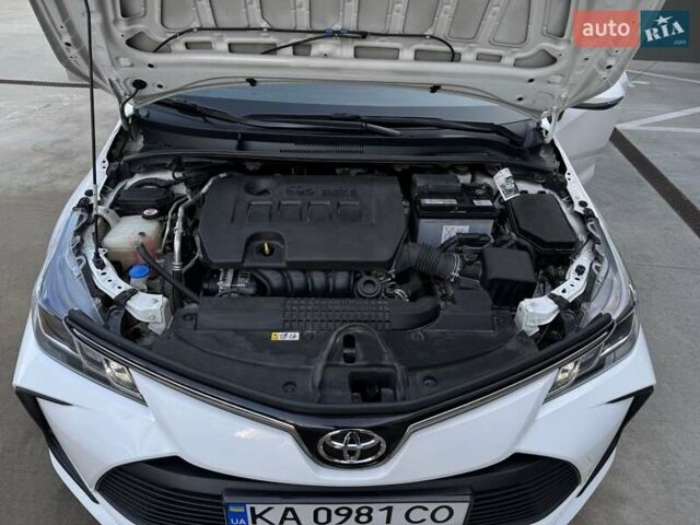 Білий Тойота Королла, об'ємом двигуна 1.6 л та пробігом 70 тис. км за 17999 $, фото 14 на Automoto.ua