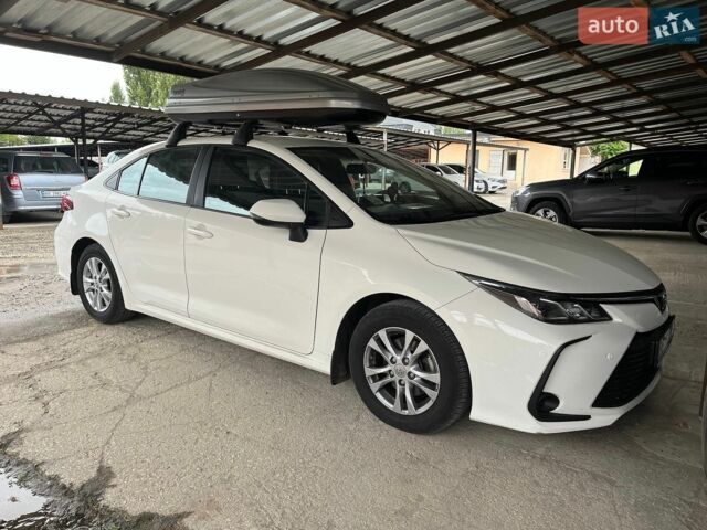 Білий Тойота Королла, об'ємом двигуна 1.6 л та пробігом 50 тис. км за 23500 $, фото 2 на Automoto.ua