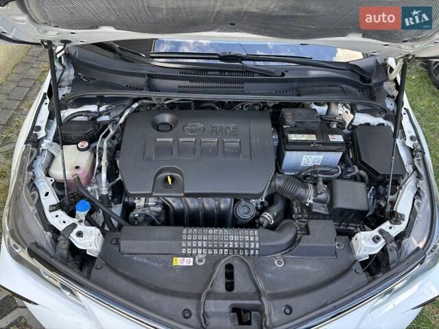 Білий Тойота Королла, об'ємом двигуна 1.6 л та пробігом 132 тис. км за 15800 $, фото 23 на Automoto.ua