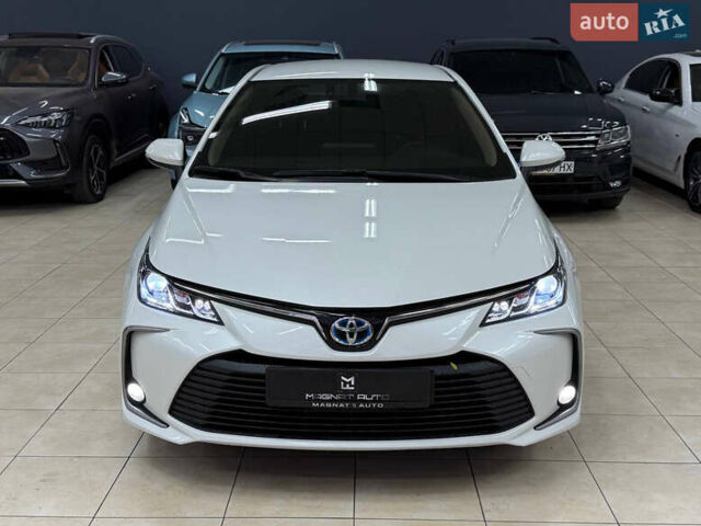 Белый Тойота Королла, объемом двигателя 1.8 л и пробегом 90 тыс. км за 22500 $, фото 2 на Automoto.ua