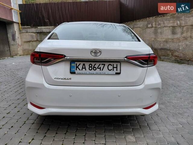 Белый Тойота Королла, объемом двигателя 1.6 л и пробегом 193 тыс. км за 15800 $, фото 5 на Automoto.ua