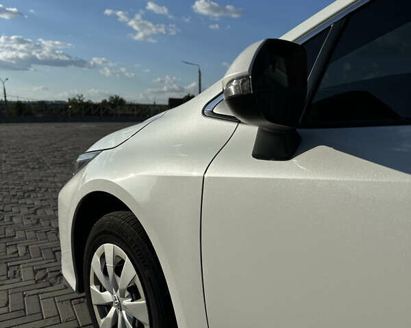 Белый Тойота Королла, объемом двигателя 1.6 л и пробегом 78 тыс. км за 16900 $, фото 7 на Automoto.ua