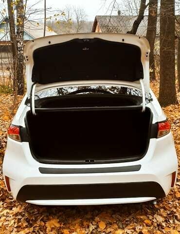 Білий Тойота Королла, об'ємом двигуна 1.8 л та пробігом 169 тис. км за 19900 $, фото 16 на Automoto.ua