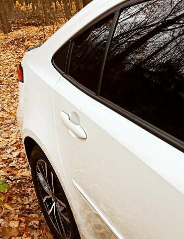 Білий Тойота Королла, об'ємом двигуна 1.8 л та пробігом 169 тис. км за 19900 $, фото 3 на Automoto.ua