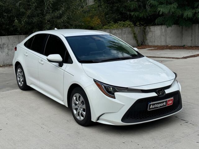 Білий Тойота Королла, об'ємом двигуна 1.8 л та пробігом 28 тис. км за 20990 $, фото 2 на Automoto.ua