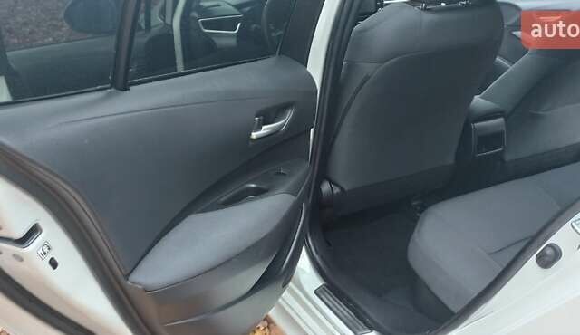 Білий Тойота Королла, об'ємом двигуна 1.8 л та пробігом 169 тис. км за 19900 $, фото 23 на Automoto.ua