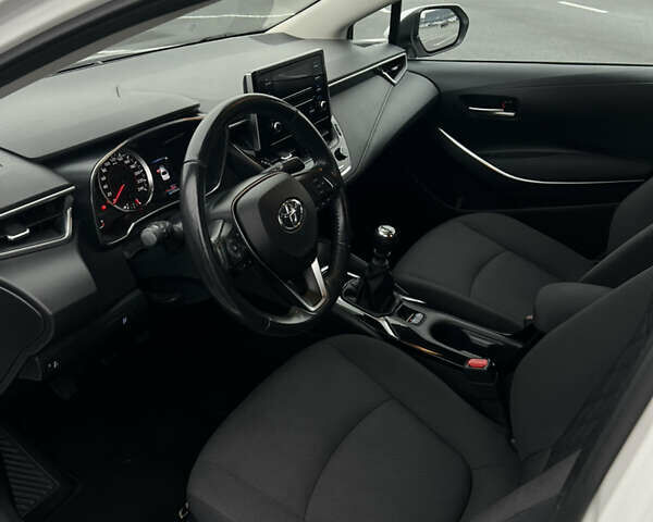 Білий Тойота Королла, об'ємом двигуна 1.6 л та пробігом 107 тис. км за 16500 $, фото 34 на Automoto.ua