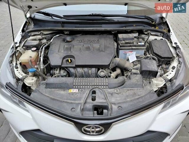 Белый Тойота Королла, объемом двигателя 1.6 л и пробегом 193 тыс. км за 15800 $, фото 12 на Automoto.ua