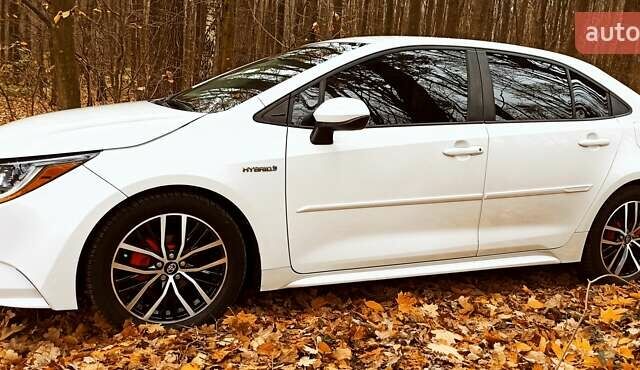 Білий Тойота Королла, об'ємом двигуна 1.8 л та пробігом 169 тис. км за 19900 $, фото 35 на Automoto.ua