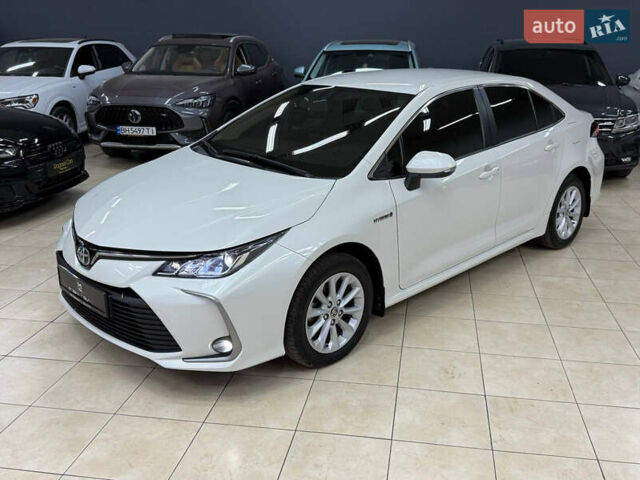 Белый Тойота Королла, объемом двигателя 1.8 л и пробегом 90 тыс. км за 22500 $, фото 1 на Automoto.ua