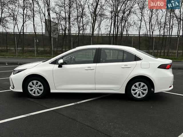 Білий Тойота Королла, об'ємом двигуна 1.6 л та пробігом 107 тис. км за 16500 $, фото 3 на Automoto.ua