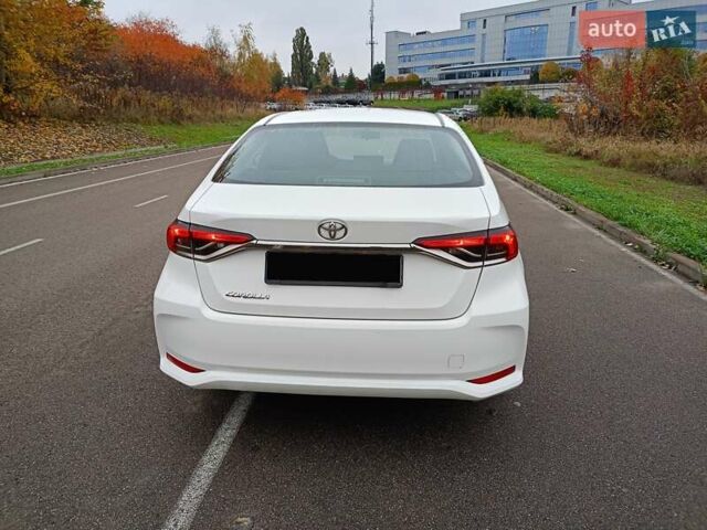 Белый Тойота Королла, объемом двигателя 1.6 л и пробегом 72 тыс. км за 17500 $, фото 5 на Automoto.ua
