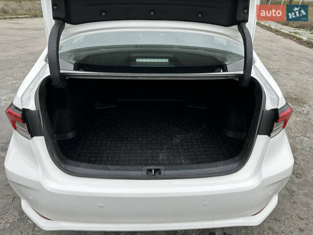 Білий Тойота Королла, об'ємом двигуна 1.6 л та пробігом 57 тис. км за 18900 $, фото 7 на Automoto.ua