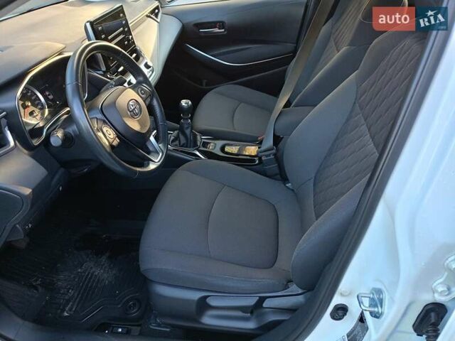 Тойота Королла 2021 в Киеве на Automoto.ua Белый Тойота Королла, объемом двигателя 1.6 л и пробегом 103 тыс. км за 16900 $, фото 13 на Automoto.ua