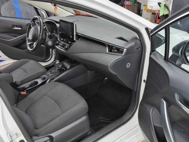 Белый Тойота Королла, объемом двигателя 1.6 л и пробегом 75 тыс. км за 18500 $, фото 7 на Automoto.ua