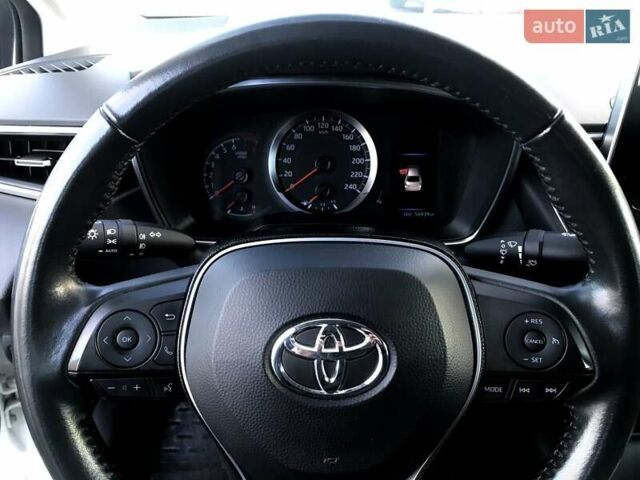 Білий Тойота Королла, об'ємом двигуна 1.6 л та пробігом 57 тис. км за 17999 $, фото 9 на Automoto.ua