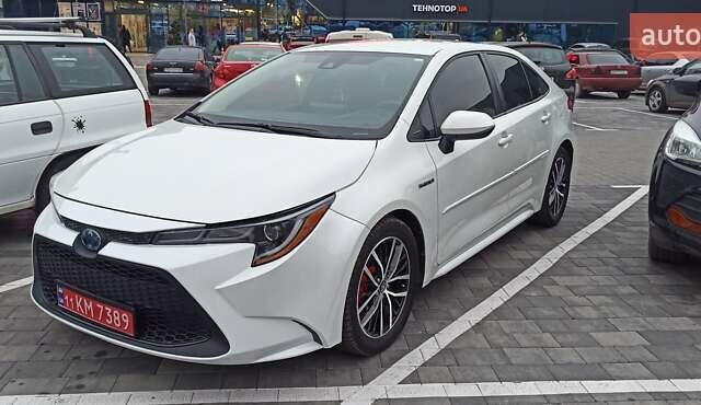 Білий Тойота Королла, об'ємом двигуна 1.8 л та пробігом 169 тис. км за 19900 $, фото 26 на Automoto.ua