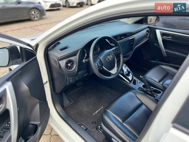 Білий Тойота Королла, об'ємом двигуна 1.8 л та пробігом 62 тис. км за 18200 $, фото 7 на Automoto.ua