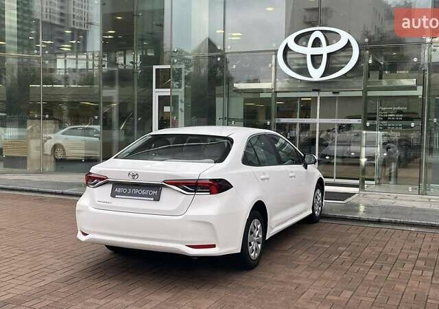 Тойота Королла 2021 у Києві на Automoto.ua Білий Тойота Королла, об'ємом двигуна 1.6 л та пробігом 113 тис. км за 18268 $, фото 16 на Automoto.ua