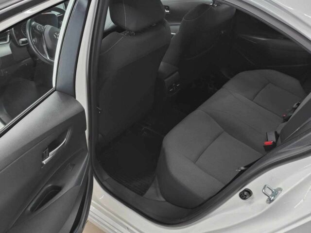 Белый Тойота Королла, объемом двигателя 1.6 л и пробегом 75 тыс. км за 18500 $, фото 6 на Automoto.ua