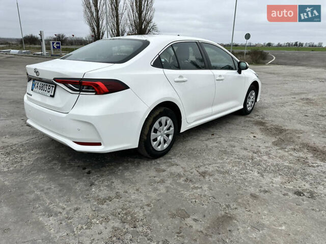 Білий Тойота Королла, об'ємом двигуна 1.6 л та пробігом 57 тис. км за 18900 $, фото 2 на Automoto.ua