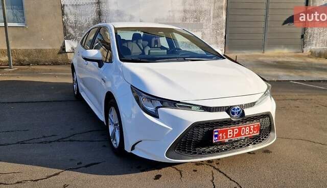 Белый Тойота Королла, объемом двигателя 1.8 л и пробегом 118 тыс. км за 18200 $, фото 3 на Automoto.ua