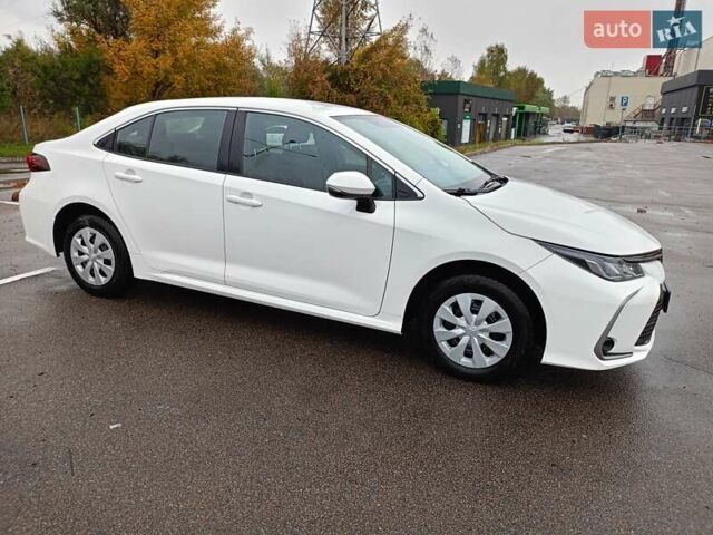 Белый Тойота Королла, объемом двигателя 1.6 л и пробегом 58 тыс. км за 17800 $, фото 5 на Automoto.ua