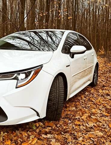 Білий Тойота Королла, об'ємом двигуна 1.8 л та пробігом 169 тис. км за 19900 $, фото 6 на Automoto.ua