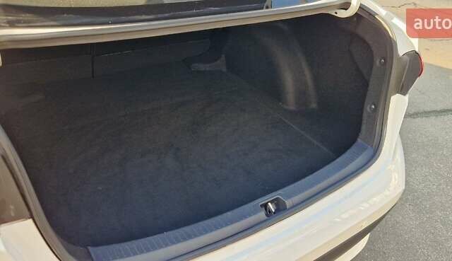 Белый Тойота Королла, объемом двигателя 1.8 л и пробегом 118 тыс. км за 18200 $, фото 26 на Automoto.ua