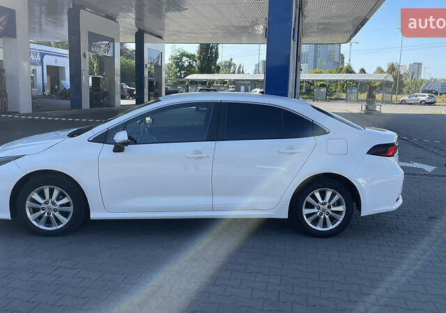 Белый Тойота Королла, объемом двигателя 1.6 л и пробегом 135 тыс. км за 17800 $, фото 8 на Automoto.ua