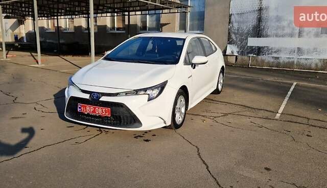 Белый Тойота Королла, объемом двигателя 1.8 л и пробегом 118 тыс. км за 18200 $, фото 1 на Automoto.ua