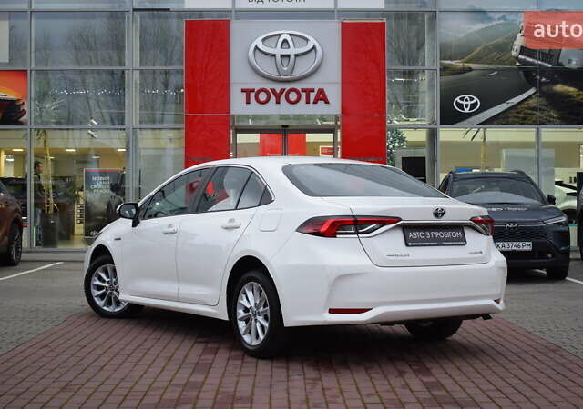 Белый Тойота Королла, объемом двигателя 1.8 л и пробегом 86 тыс. км за 21700 $, фото 1 на Automoto.ua