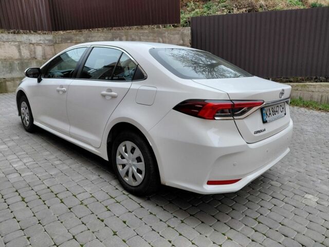 Белый Тойота Королла, объемом двигателя 1.6 л и пробегом 193 тыс. км за 15800 $, фото 3 на Automoto.ua