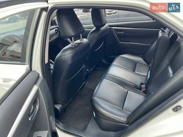 Білий Тойота Королла, об'ємом двигуна 1.8 л та пробігом 62 тис. км за 18200 $, фото 4 на Automoto.ua