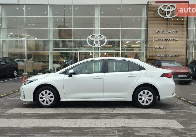 Белый Тойота Королла, объемом двигателя 1.6 л и пробегом 70 тыс. км за 17922 $, фото 2 на Automoto.ua
