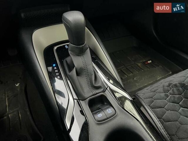 Белый Тойота Королла, объемом двигателя 1.8 л и пробегом 40 тыс. км за 16990 $, фото 13 на Automoto.ua