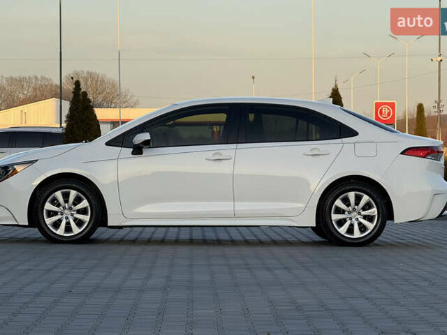 Белый Тойота Королла, объемом двигателя 1.8 л и пробегом 32 тыс. км за 17600 $, фото 4 на Automoto.ua