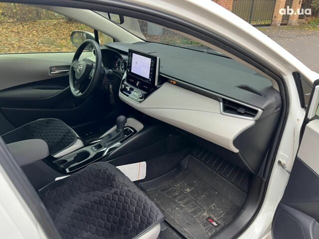 Белый Тойота Королла, объемом двигателя 1.8 л и пробегом 40 тыс. км за 16990 $, фото 18 на Automoto.ua