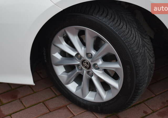 Белый Тойота Королла, объемом двигателя 1.8 л и пробегом 86 тыс. км за 21700 $, фото 14 на Automoto.ua