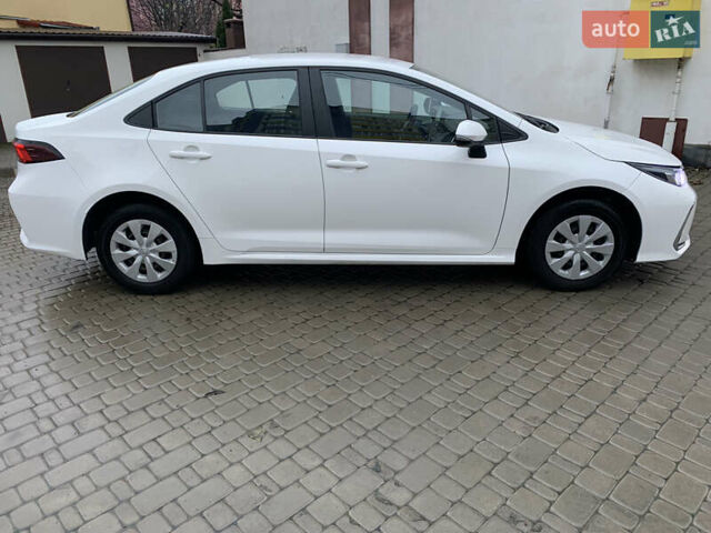 Белый Тойота Королла, объемом двигателя 1.6 л и пробегом 30 тыс. км за 16000 $, фото 1 на Automoto.ua