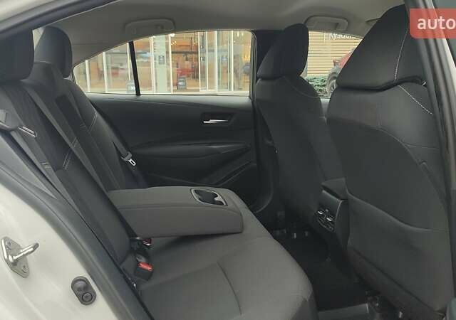 Белый Тойота Королла, объемом двигателя 1.6 л и пробегом 70 тыс. км за 17922 $, фото 6 на Automoto.ua