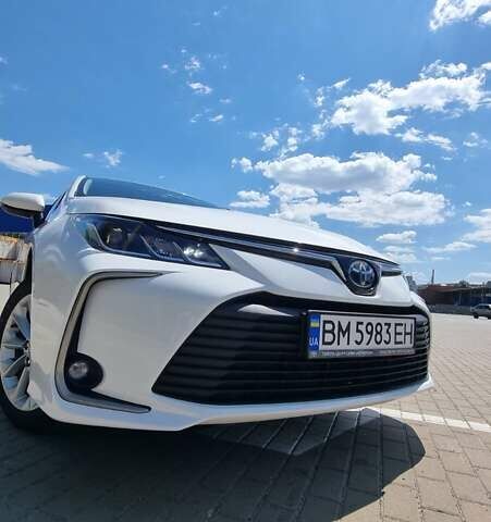 Белый Тойота Королла, объемом двигателя 1.8 л и пробегом 45 тыс. км за 26300 $, фото 5 на Automoto.ua