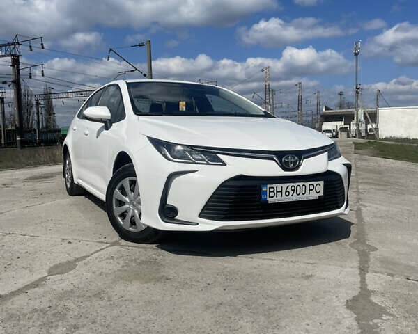 Белый Тойота Королла, объемом двигателя 1.6 л и пробегом 70 тыс. км за 16500 $, фото 8 на Automoto.ua