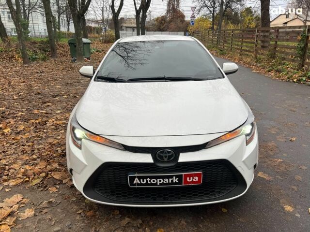 Белый Тойота Королла, объемом двигателя 1.8 л и пробегом 40 тыс. км за 16990 $, фото 1 на Automoto.ua